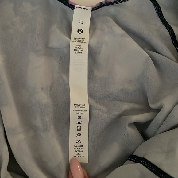 NWT Lululemon Tie Dye Mineral Blue Align Tee - Picture 7 of 7
